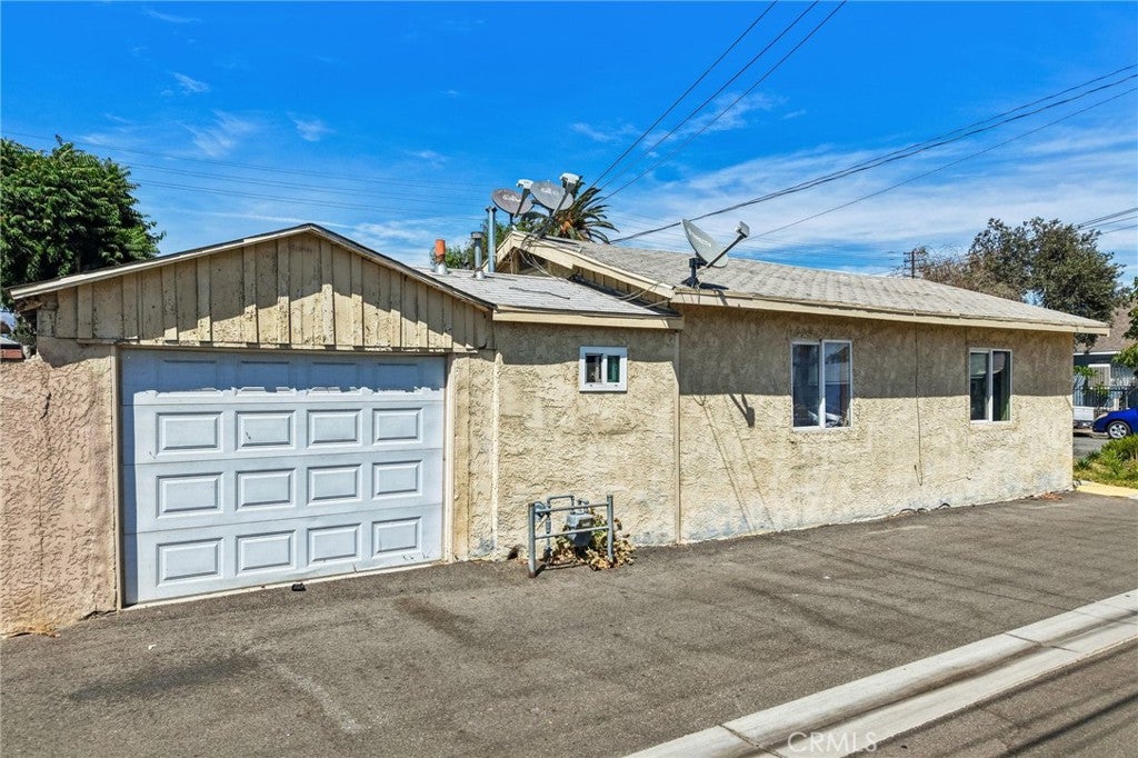 412 S Fern Avenue