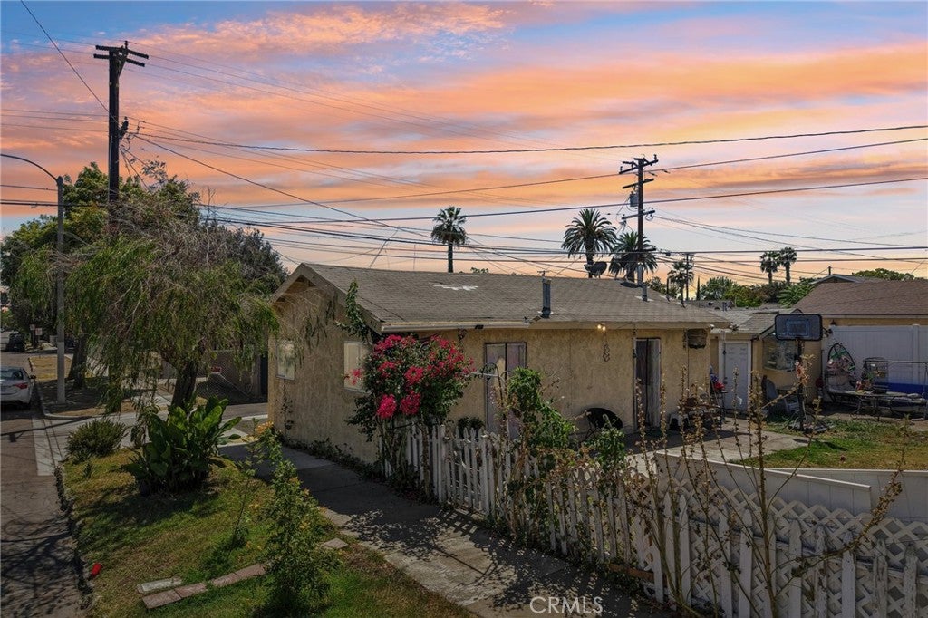 412 S Fern Avenue