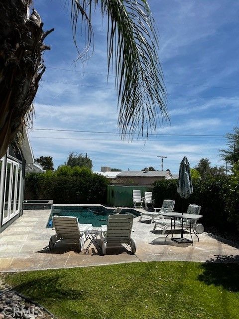 Photo of 33540 Barcelona Drive, Thousand Palms, CA 92276 (MLS # SW26082516)