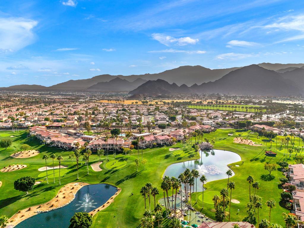 Palm Royale - Residential