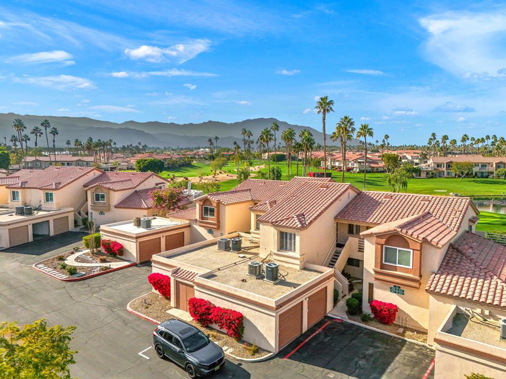 Palm Royale - Residential