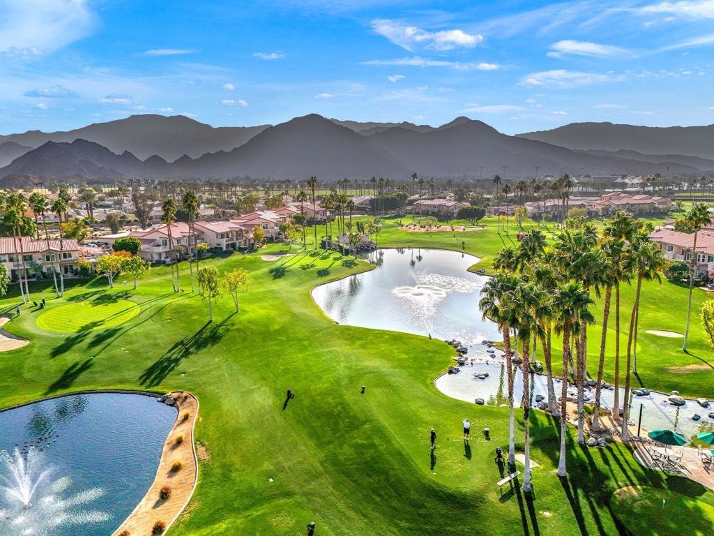 Palm Royale - Residential