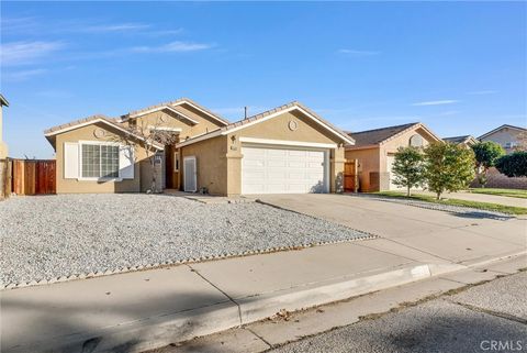 Photo of 9369 Dragon Tree Dr, Hesperia, CA 92344 (MLS # CV25265949)