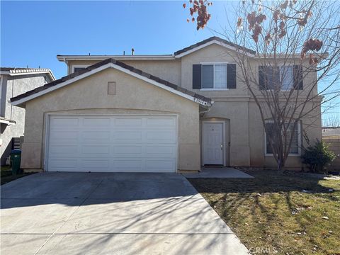 Photo of 1514 W Holguin St, Lancaster, CA 93534 (MLS # SR26035193)