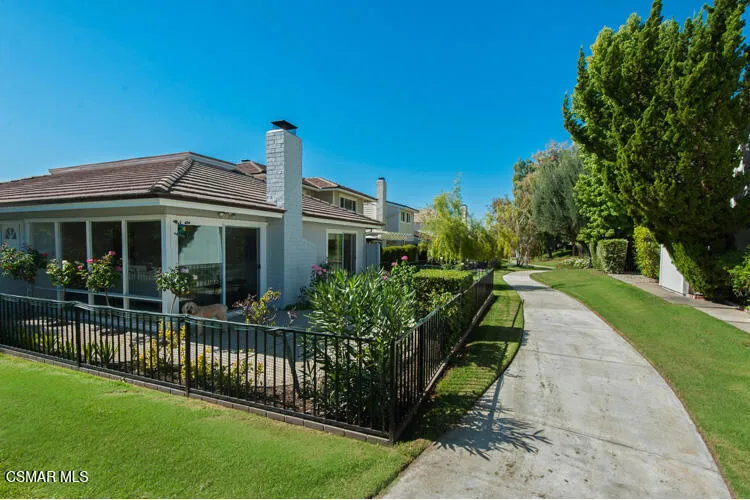 Westlake Village, California 91361, United States, 3 Bedrooms Bedrooms, ,2 BathroomsBathrooms,Residential,Active,163331