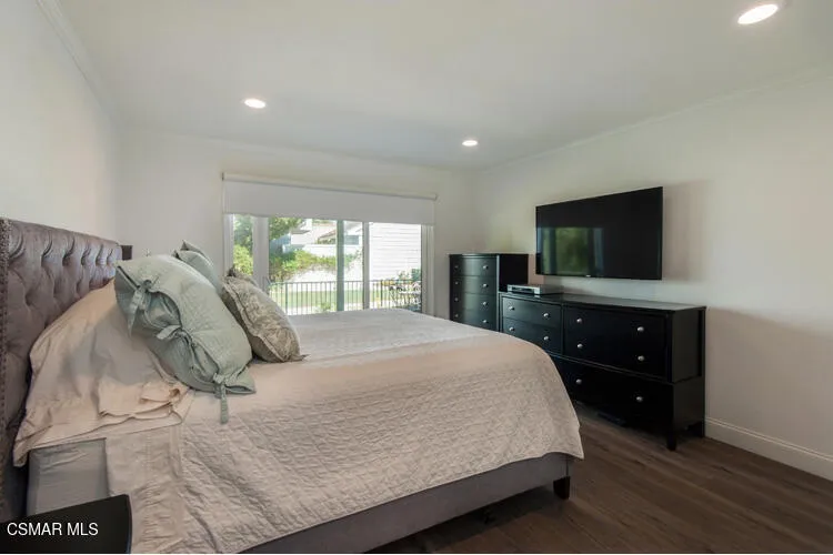 Westlake Village, California 91361, United States, 3 Bedrooms Bedrooms, ,2 BathroomsBathrooms,Residential,Active,163331