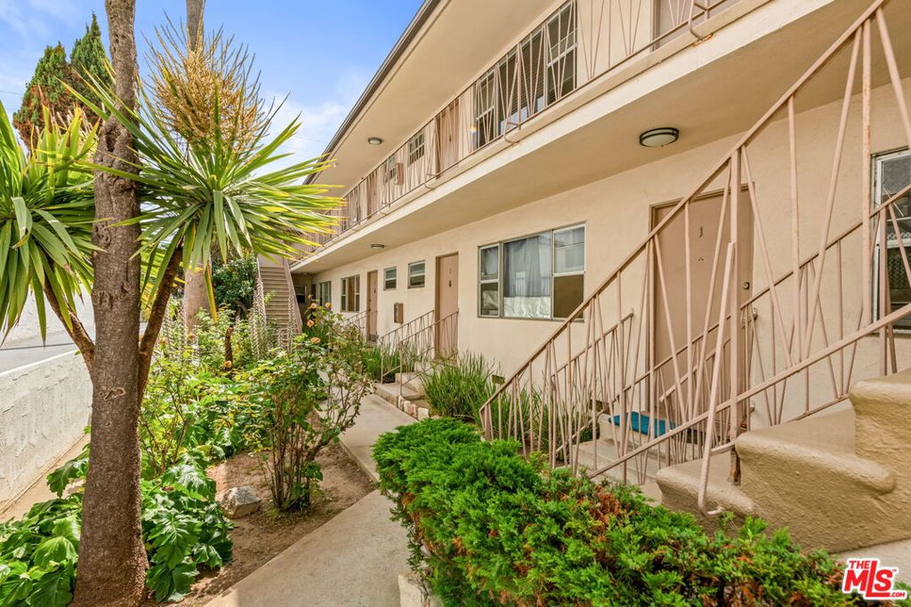 1050 12th Street