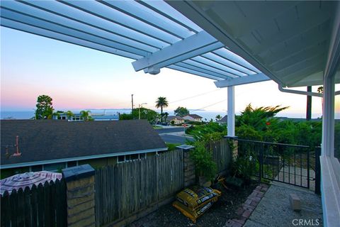 Tiny photo for 1914 Pelican Avenue, San Pedro, CA 90732 (MLS # SB25193810)