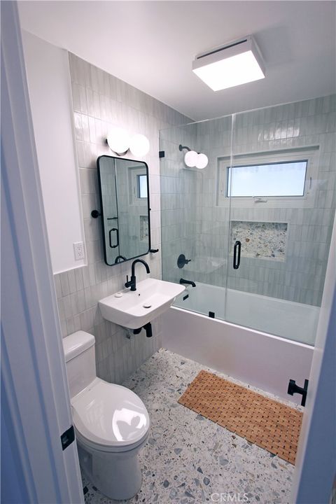 Tiny photo for 1914 Pelican Avenue, San Pedro, CA 90732 (MLS # SB25193810)