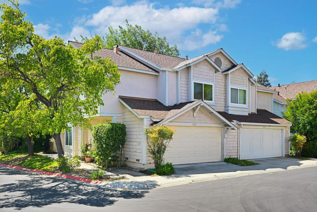 1527 Goody Lane
