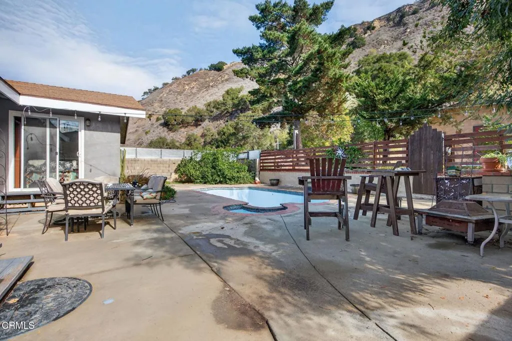 Ventura, California 93001, United States, 4 Bedrooms Bedrooms, ,2 BathroomsBathrooms,Residential,Active,247567