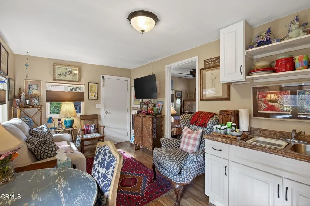 Ventura, California 93001, United States, 4 Bedrooms Bedrooms, ,2 BathroomsBathrooms,Residential,Active,247567