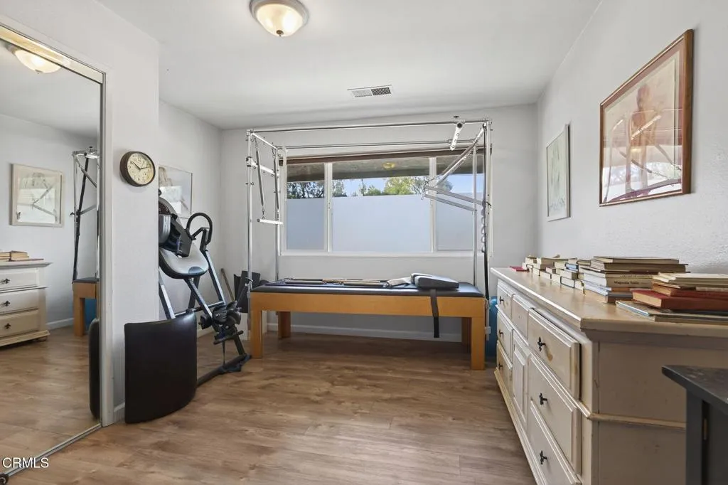 Ventura, California 93001, United States, 4 Bedrooms Bedrooms, ,2 BathroomsBathrooms,Residential,Active,247567