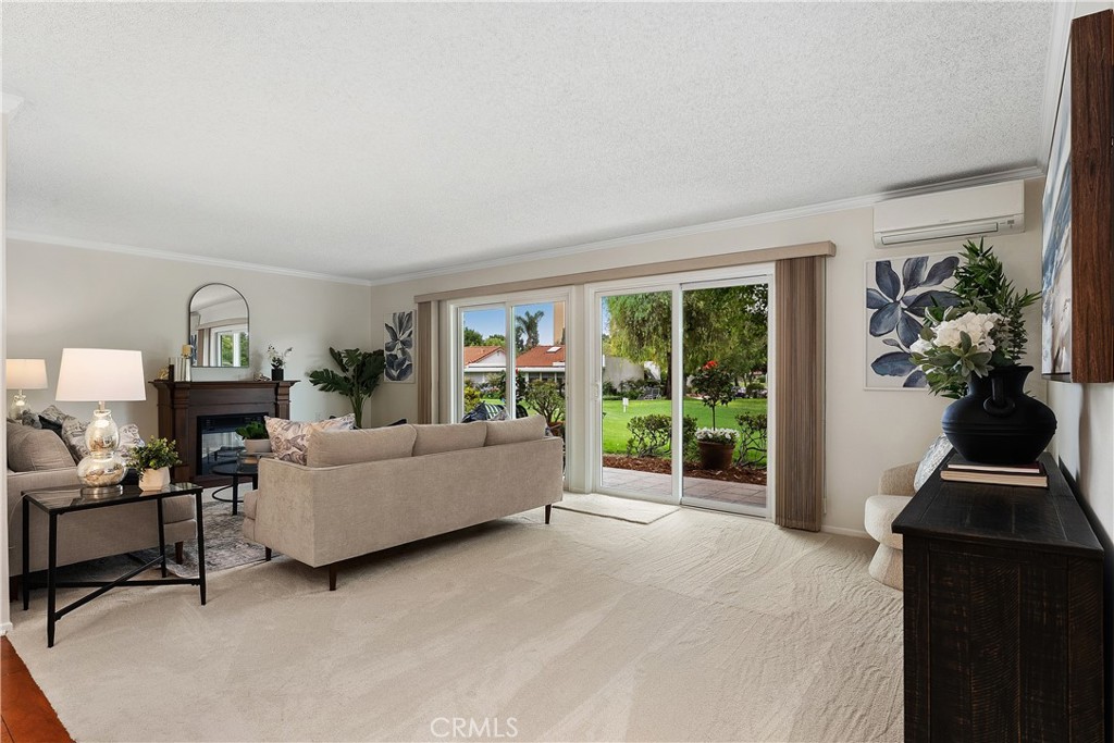 5489 Paseo Del Lago W B