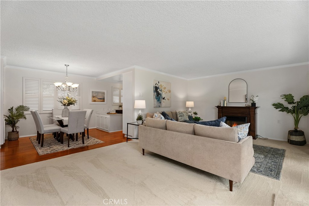 5489 Paseo Del Lago W B