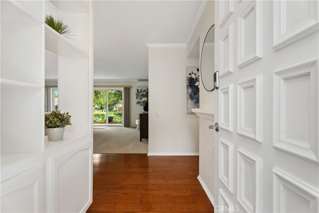 5489 Paseo Del Lago W B