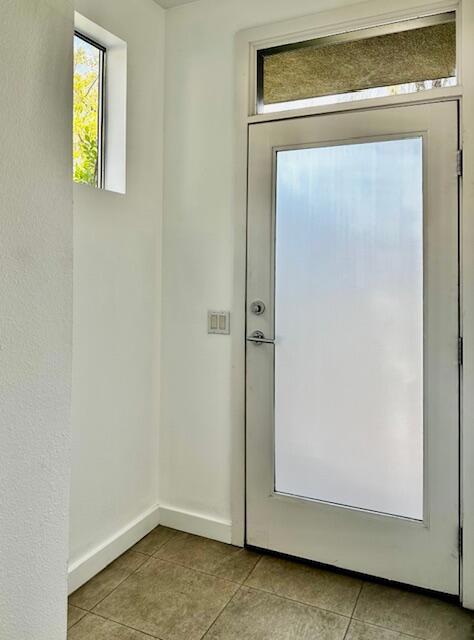 870 E Palm Canyon Drive 102