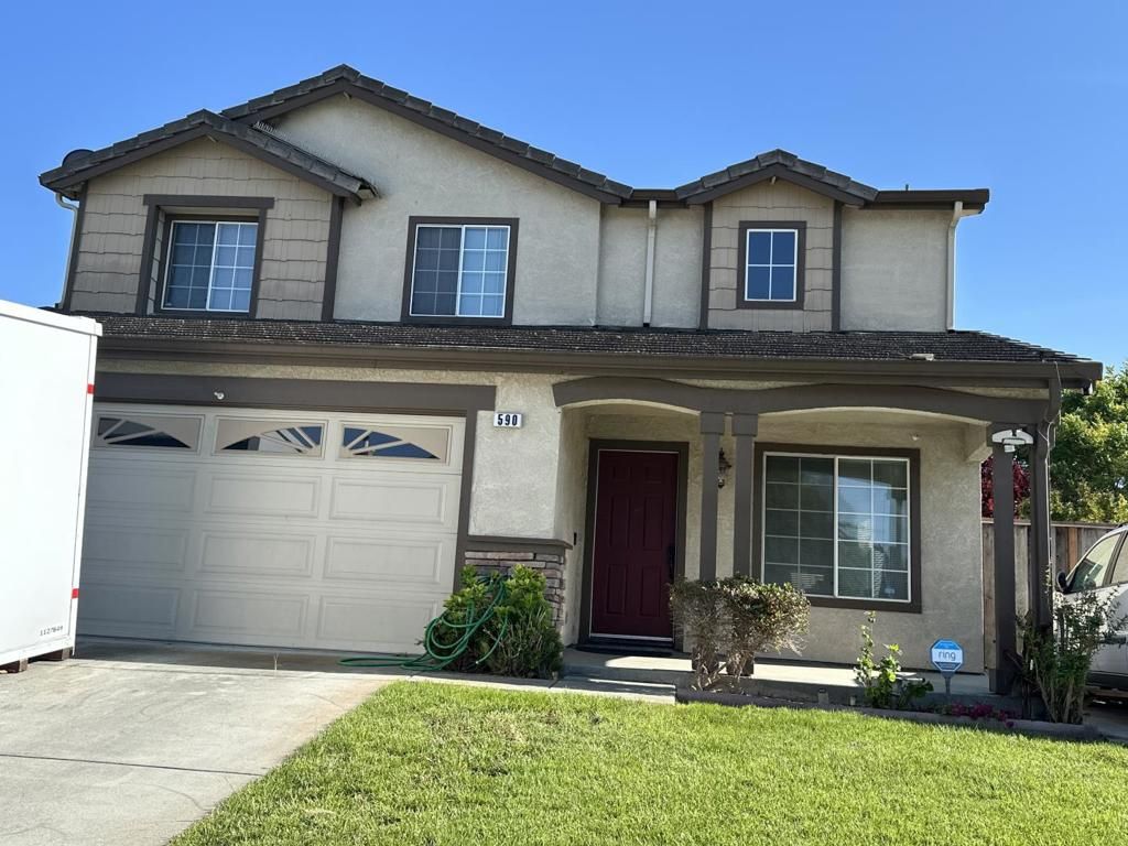 Photo of 590 El Invierno Drive, Gilroy, CA 95020 (MLS # ML82043422)