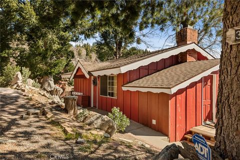 Photo of 30509 Live Oak Dr, Running Springs, CA 92382 (MLS # IG26034615)