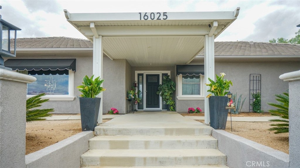 16025 Perry Heights