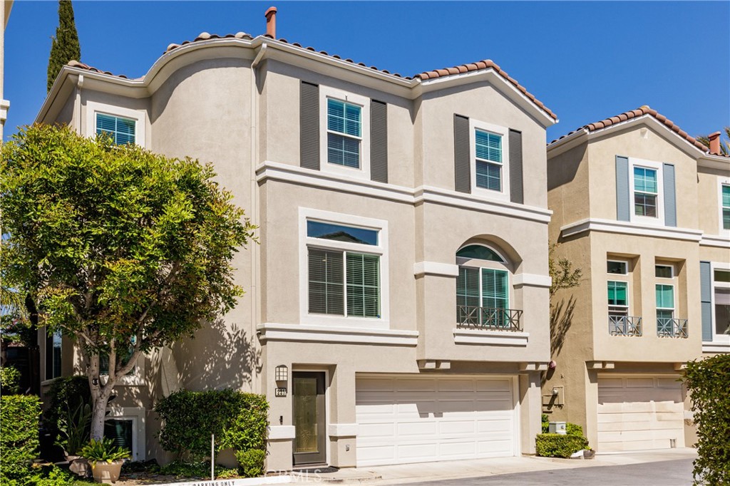 Cierra Del Lago (CDL) - Residential Lease