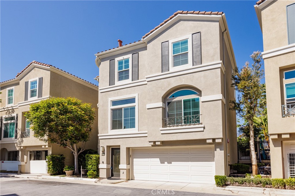 Cierra Del Lago (CDL) - Residential Lease