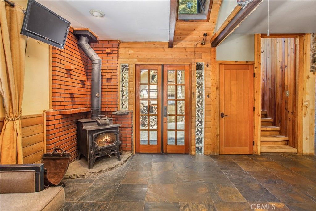 Photo of 9323 Cedar Dr. Dr, Forest Falls, CA 92339 (MLS # IG26045004)