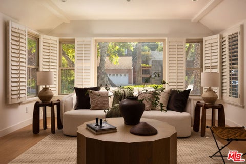Photo of 1807 Cochran Place, Los Angeles, CA 90019 (MLS # 26103246)