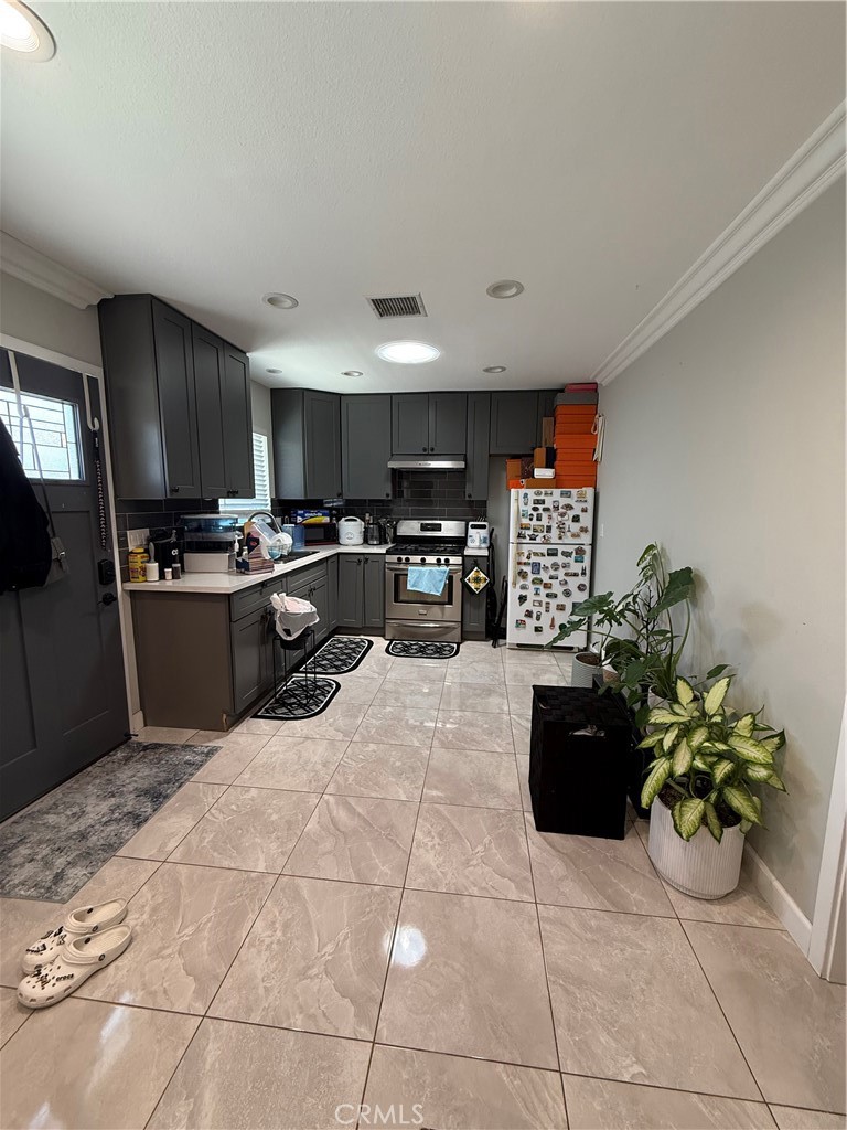 1621 W Palais Road