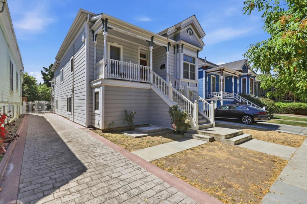 68 Pierce Avenue