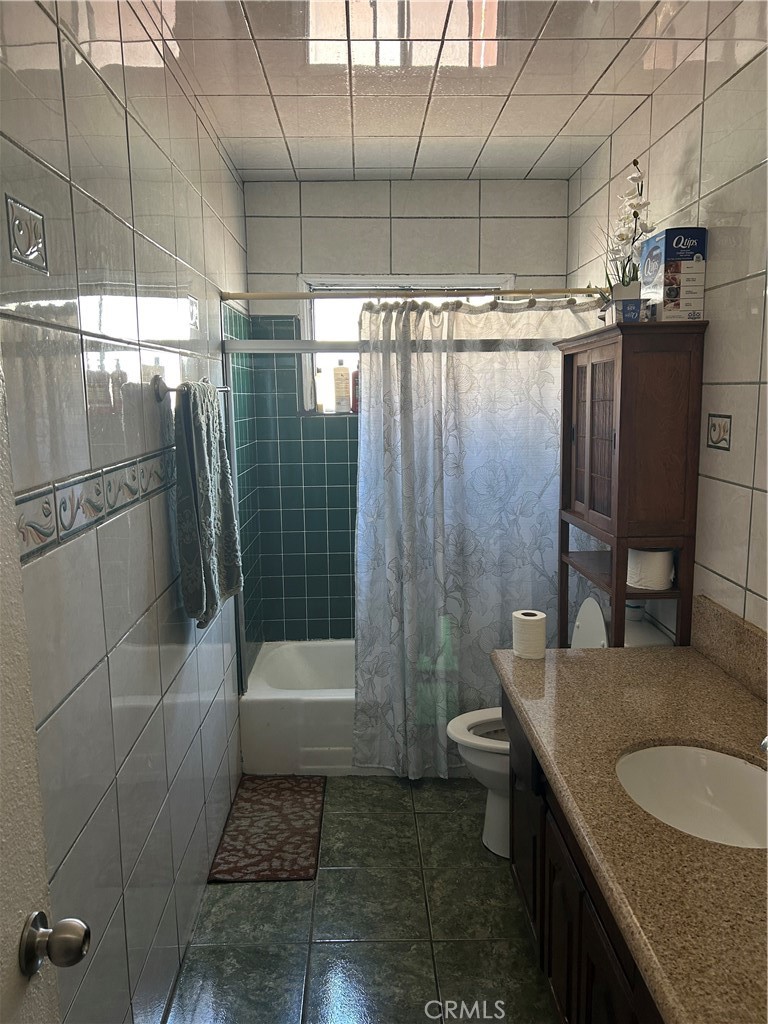 3700 W 105th Street