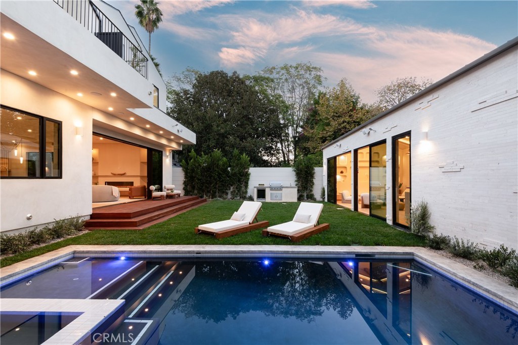 4170 Sunnyslope Avenue