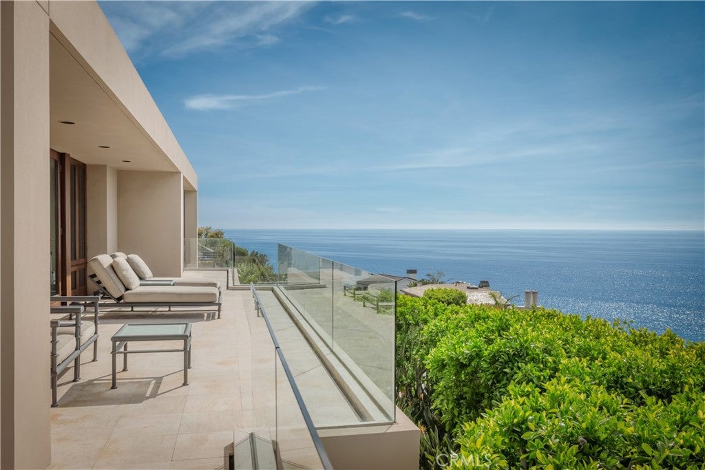 Photo of 49 Lagunita Drive, Laguna Beach, CA 92651 (MLS # LG26116360)