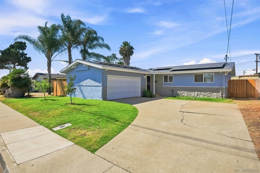 4952 Fir St St, San Diego CA 92102