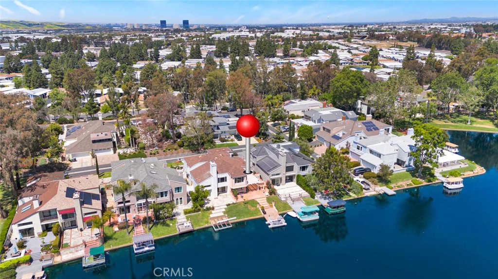 22522 Lake Forest Lane