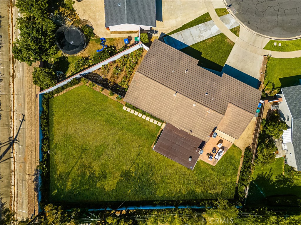 1522 Kenneth Drive