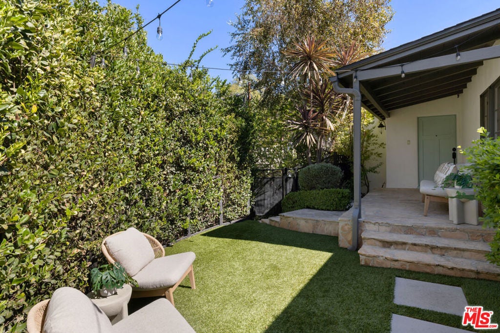 11704 Sunshine Terrace