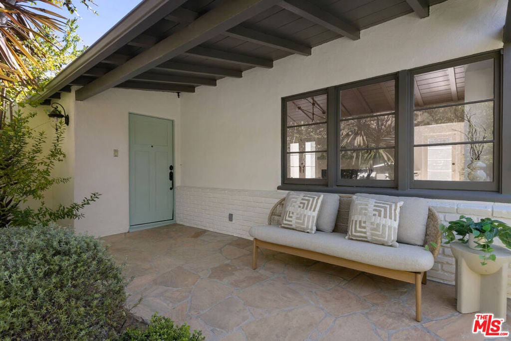 11704 Sunshine Terrace