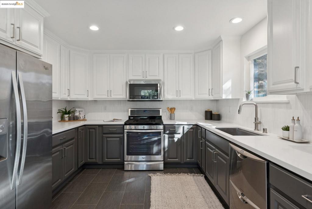 MONTCLAIR - Residential
