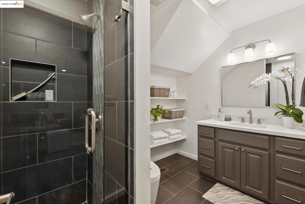 MONTCLAIR - Residential
