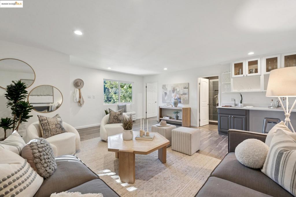 MONTCLAIR - Residential