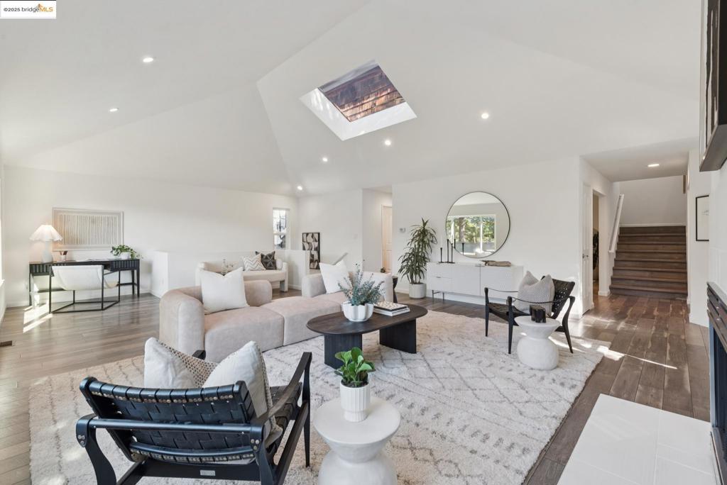 MONTCLAIR - Residential