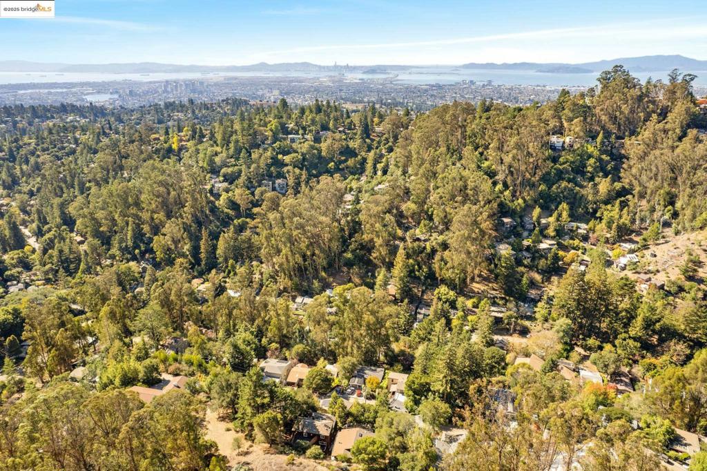MONTCLAIR - Residential