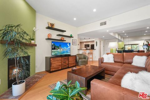 8160 Manitoba Street 113 Playa Del Rey CA 90293