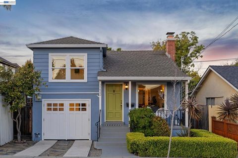 Photo of 3233 SAN JOSE AVENUE Ave, Alameda, CA 94501 (MLS # 41132972)