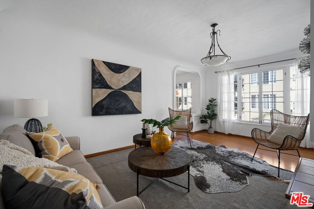 Photo of 1345 N Hayworth Avenue #209, West Hollywood, CA 90046 (MLS # 25624045)