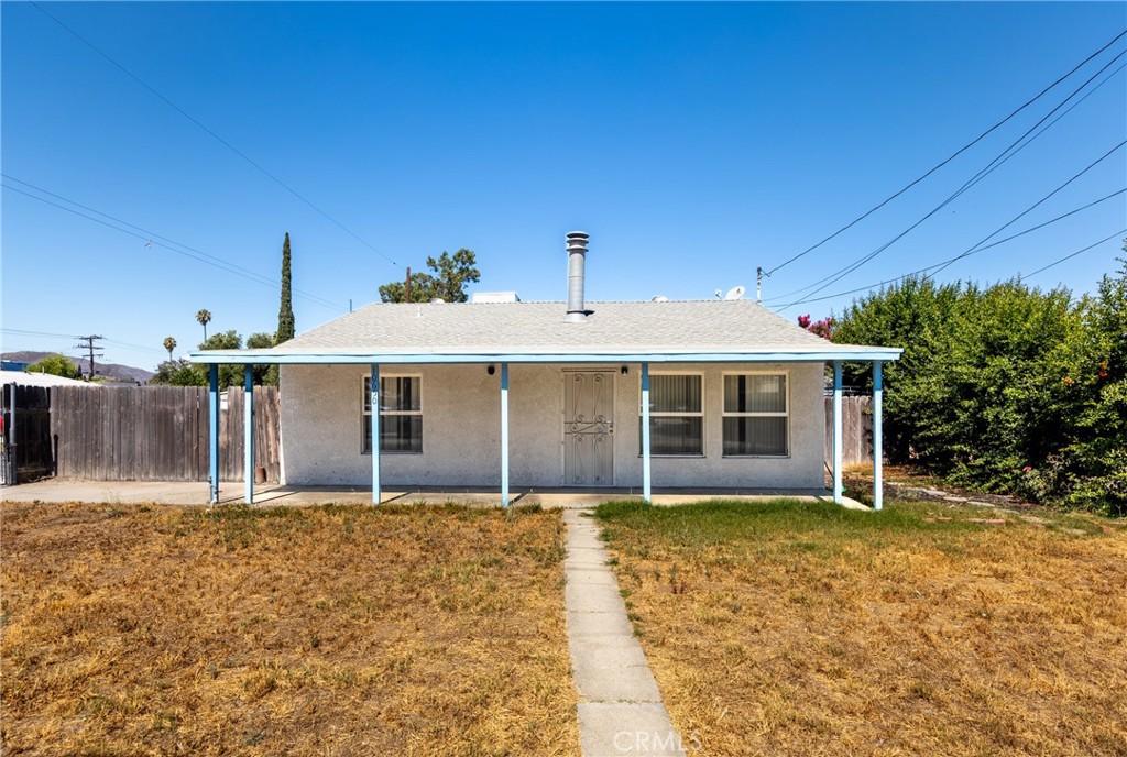 This corner-lot property offers incredible potential for the right buyer. Featuring a detached garage and possible ADU setup, it's a great opportunity for investors, flippers, or anyone looking to build equity. While the home needs TLC, it provides a blank canvas to bring your vision to life.Located in the heart of Loma Linda, you're just minutes from major freeways, shopping centers, dining, and medical facilities. Whether you're looking for your next project or want to create a personalized home in a prime location, this property is full of possibility.