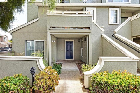 Photo of 63 Trestle Dr, Hayward, CA 94544 (MLS # 41143029)
