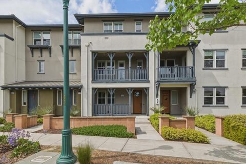 Photo of 2737 5th Street, Alameda, CA 94501 (MLS # ML82041089)