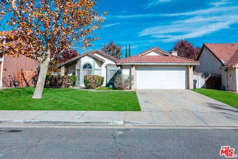 Photo of 567 Conifer Drive, Palmdale, CA 93550 (MLS # 26638977)